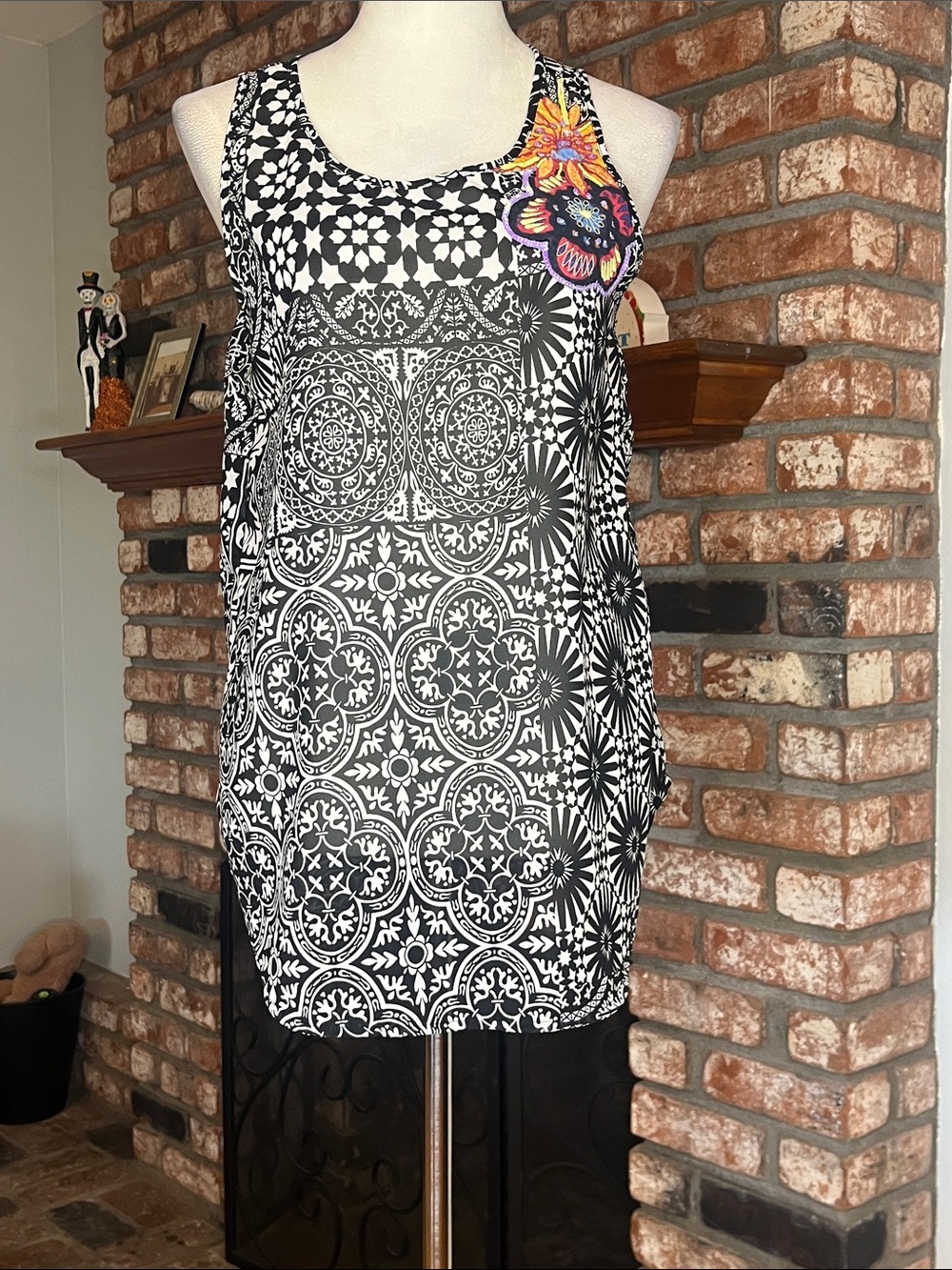 Desigual Black & White Sleeveless Patterned Tunic with Colorful Floral Patch